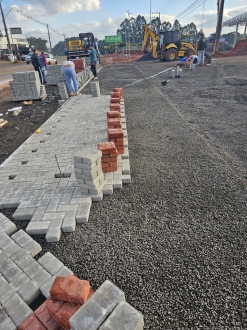 Pavidal - Blocos e Pavers, Artefatos em Concreto, Meio fio e Mini Guias, Tubos, Caladas. - 